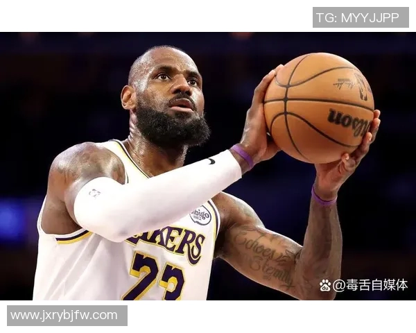 足球场上锤炼出的篮球巨星 揭秘跨界成功的背后故事